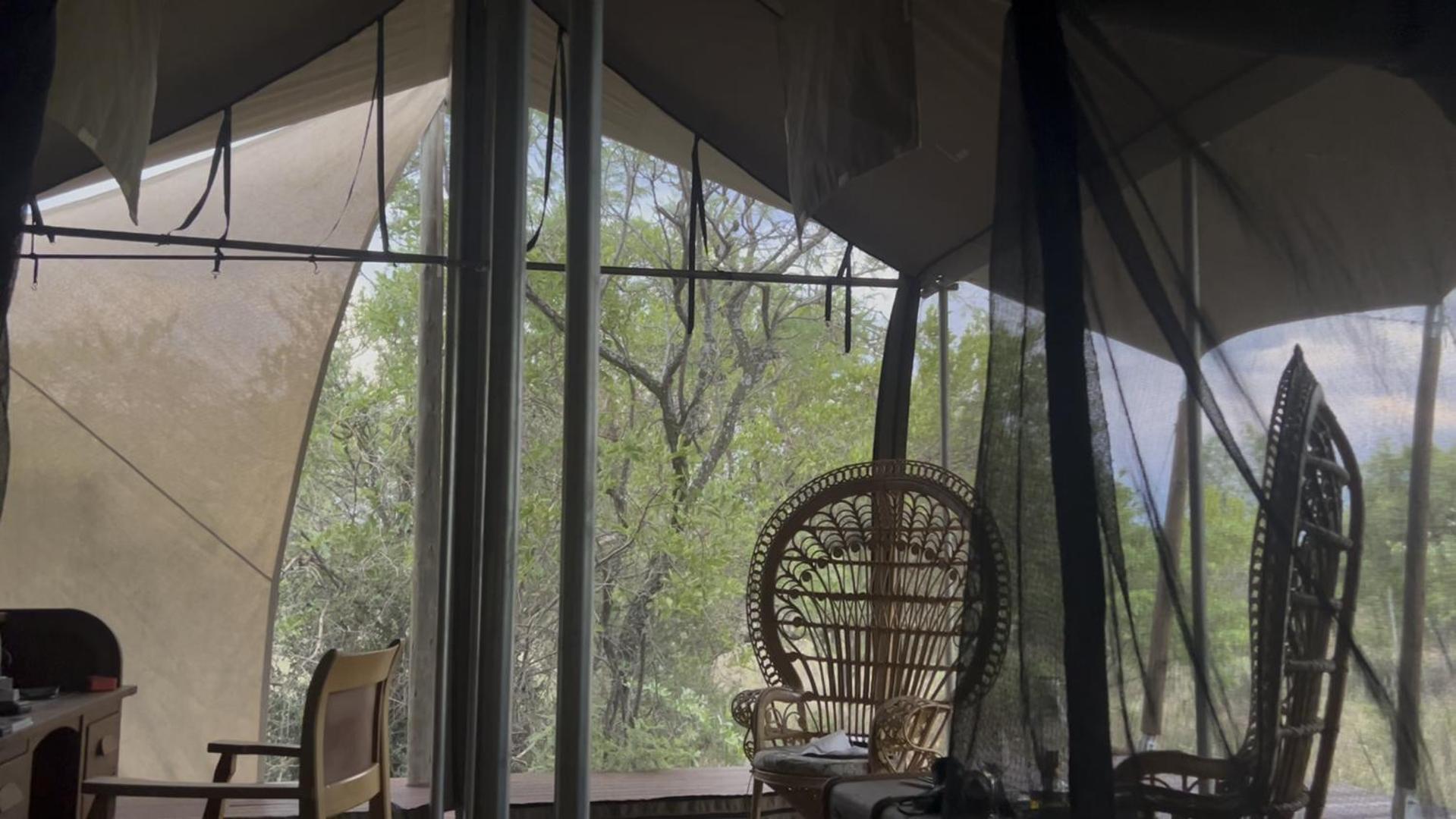Out In Africa Wildlife Lodge Хамманскрал Экстерьер фото